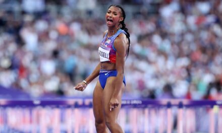 USA’s Russell wins gold in women’s 100m hurdles