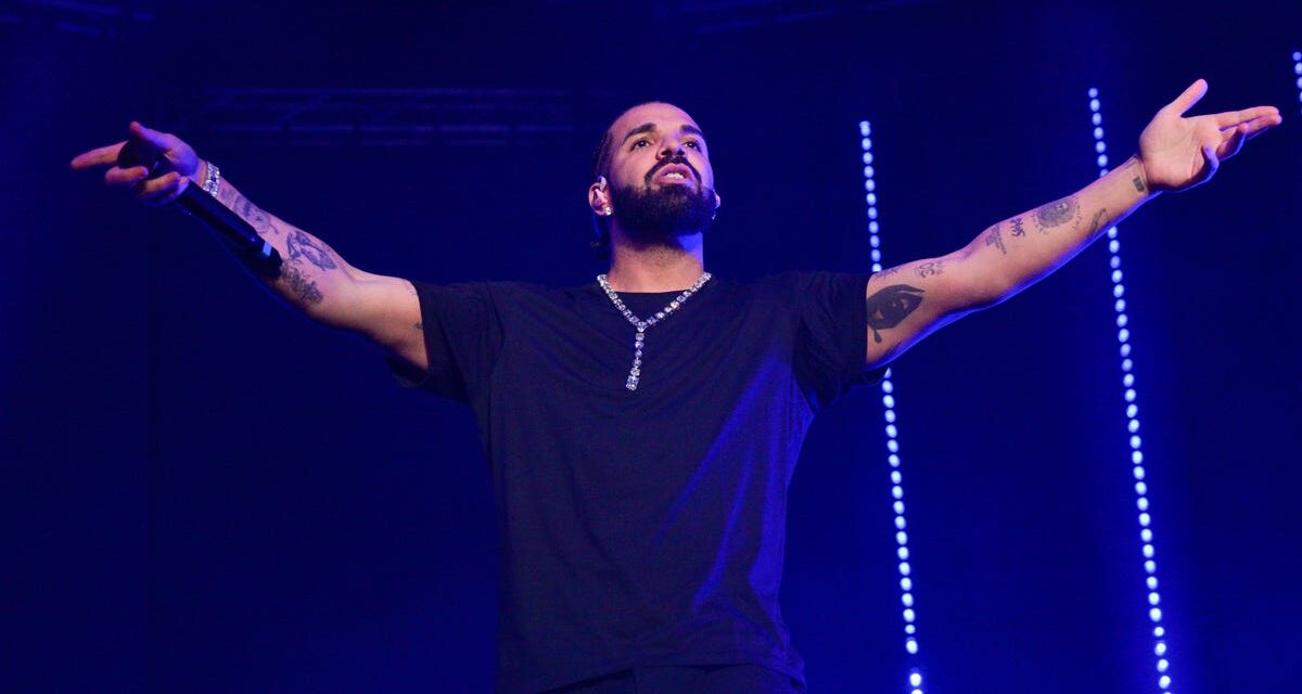 Drake Appears to Be Cutting Off His Famous Friends Like LeBron and Diddy…What’s He Cooking Up?