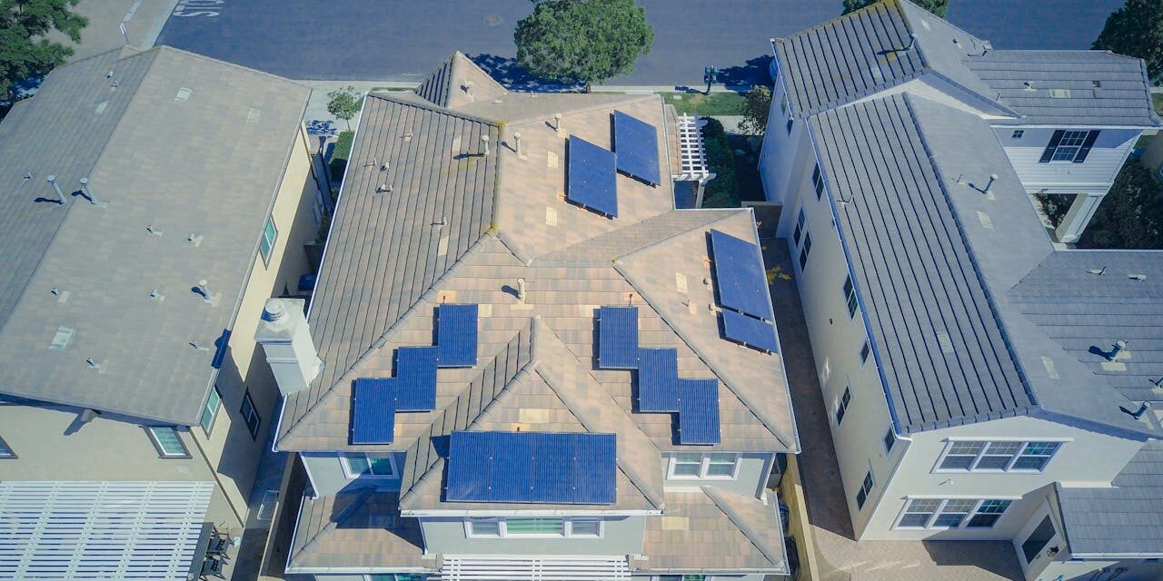 California Couple Dropped By Insurance Company After Satellite Photos Make Solar Panels Look Like Moss 