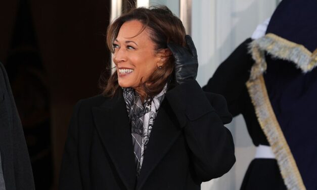 Kamala Harris Wears Head-to-Toe Black for President Trumps’ Second Inauguration