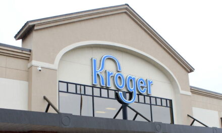 Kroger Apologizes For Staff Issues After Shopper Forced To Bag $400 In Groceries On Floor