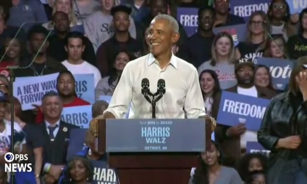 WATCH: Obama sings ‘Lose Yourself’ after Eminem’s introduction at Detroit rally