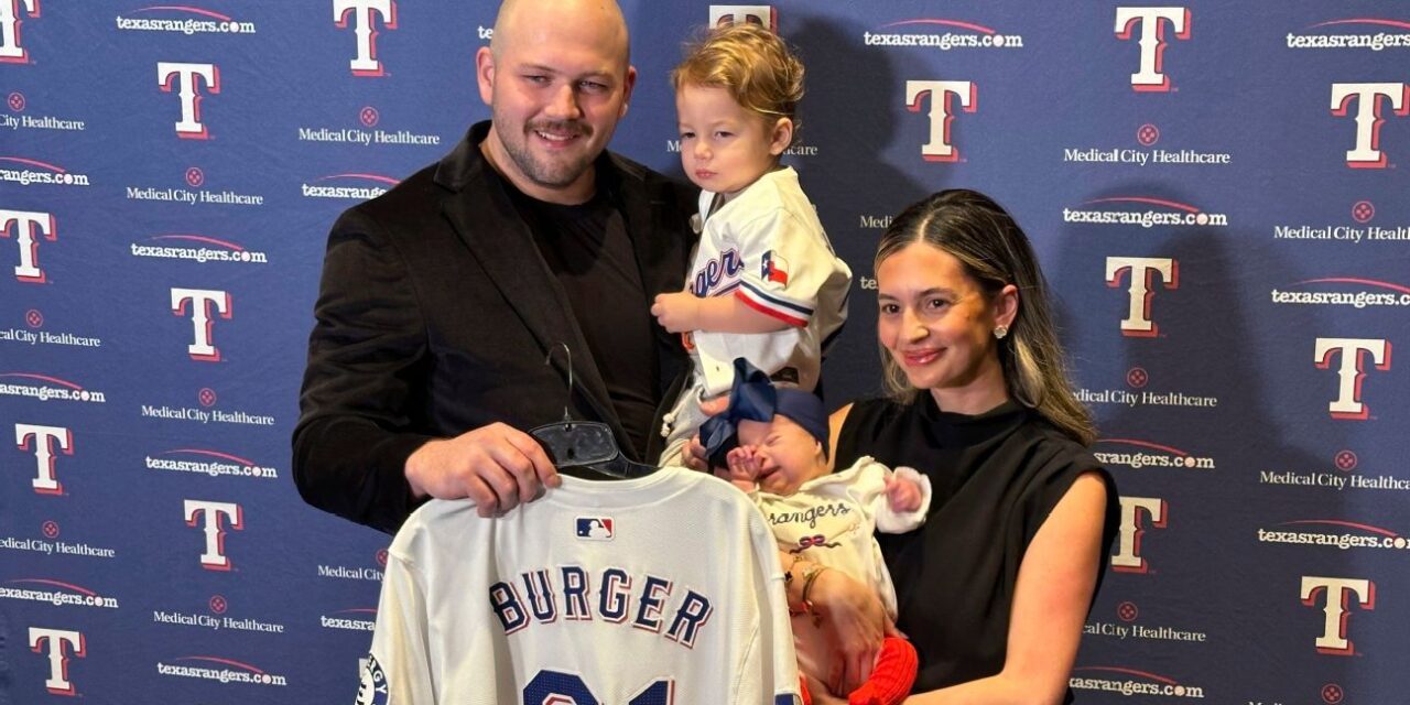 Inspired by daughter, Rangers 1B to wear No. 21