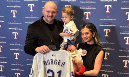 Inspired by daughter, Rangers 1B to wear No. 21