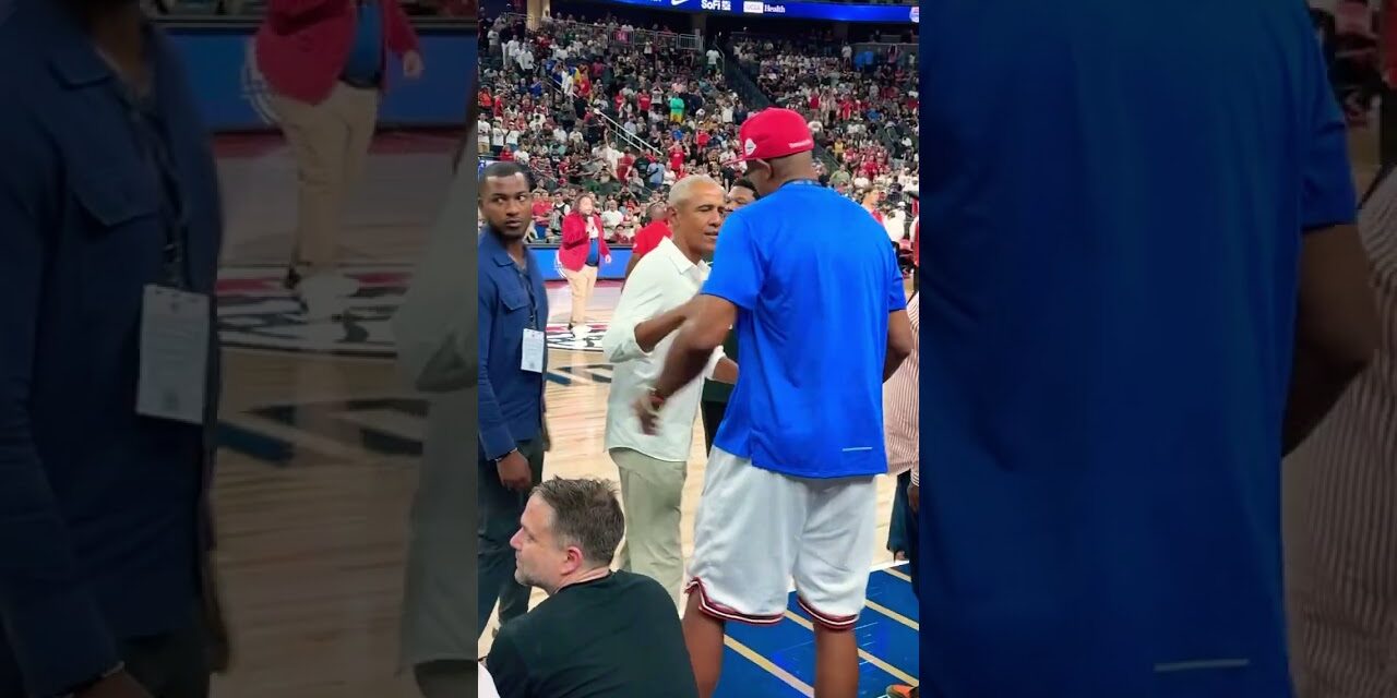 President Barack Obama tonight at the @usabasketball showcase vs Canada. #usabasketball